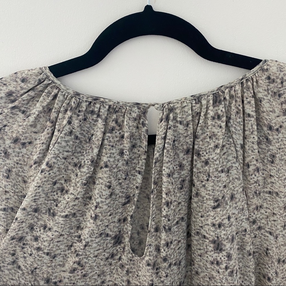 Lovely Elizabeth and James Blouse - Picture 5 of 5